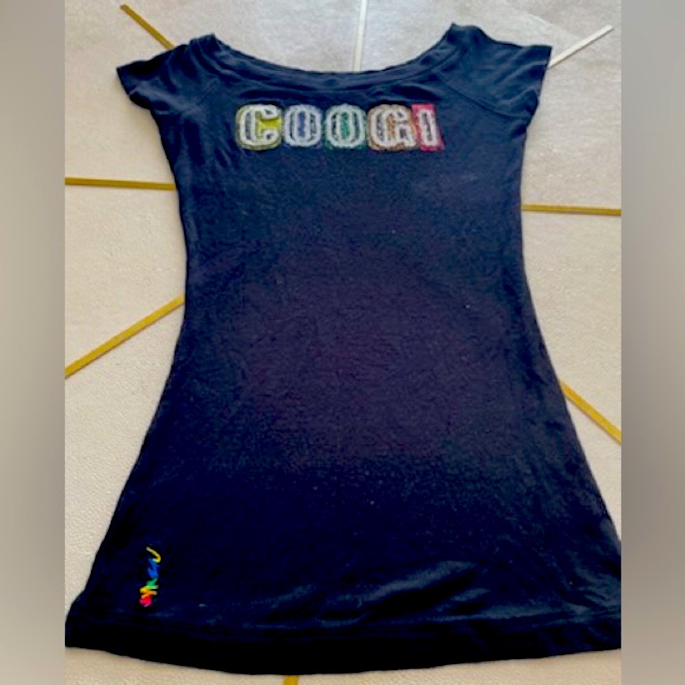 COOGI Y2K Electric BLACK Fitted Cap Sleeve Top L 96% 
Ribbbed Rayon. Boatneck